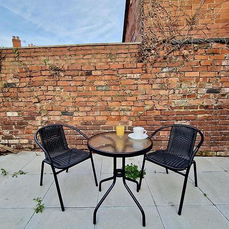 Incredible Private Rooms All With Private Bathrooms In A Fully Serviced House Next To City Centre With Free Parking Coventry Exteriér fotografie
